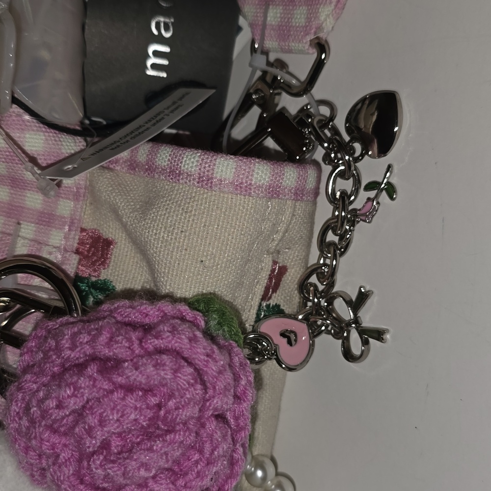 Madden Girl Roses Mini Tote - Picture 7 of 8